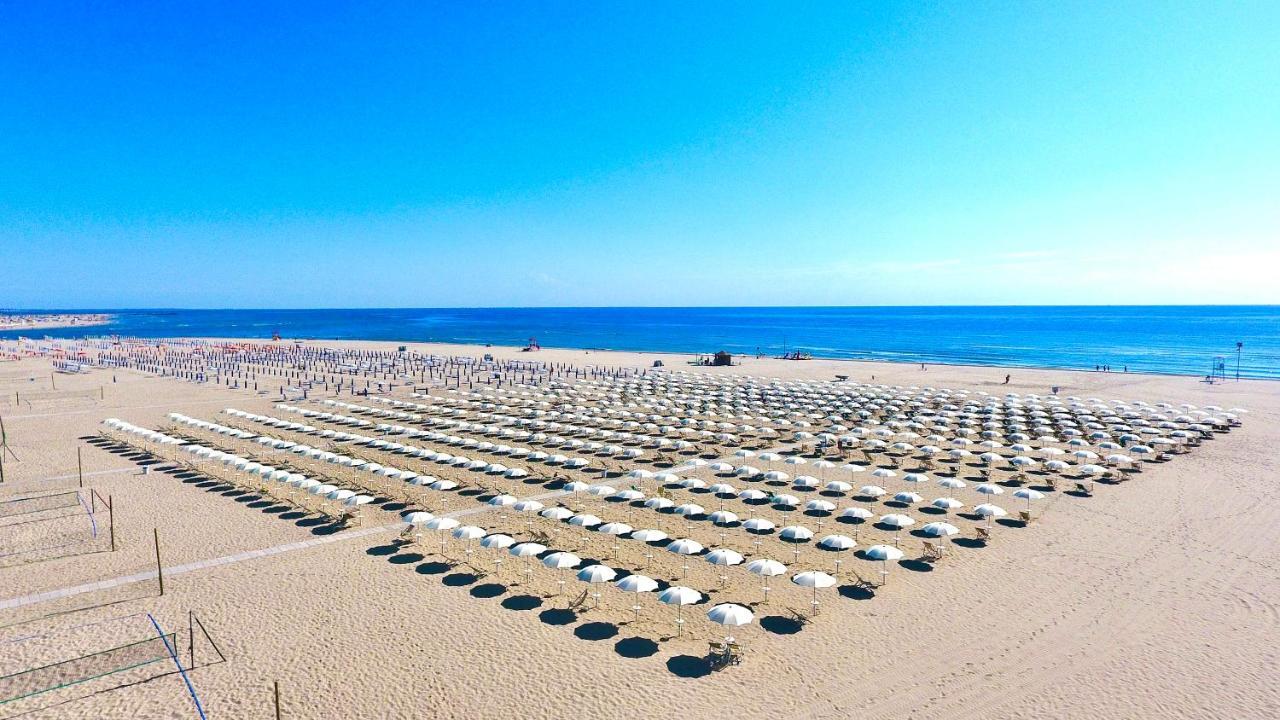 Dena Chalets - Lido Di Spina At The Beach Extérieur photo